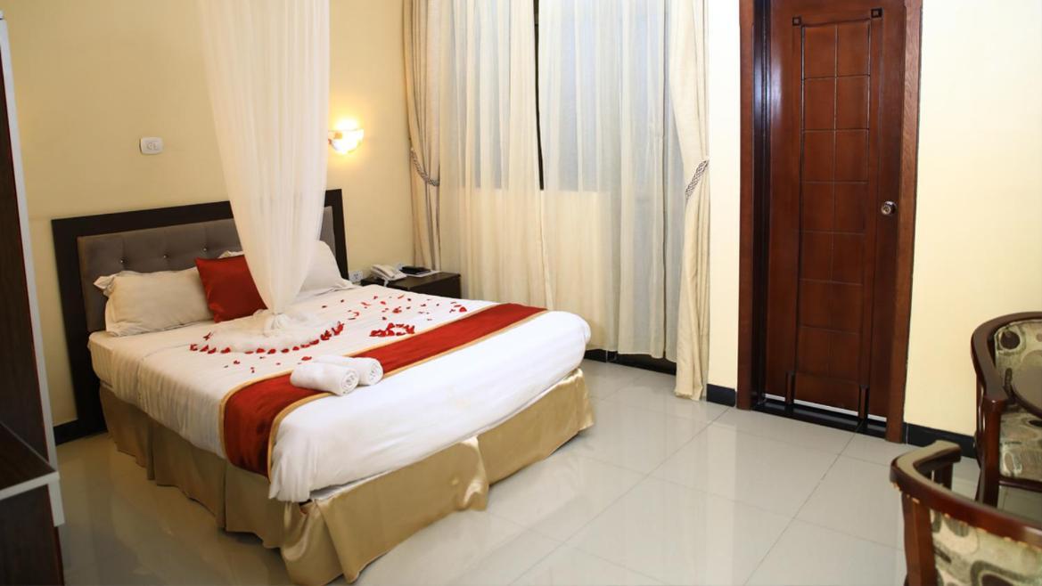 Lakemark Hotel And Tour Service Bahir Dar Exterior foto