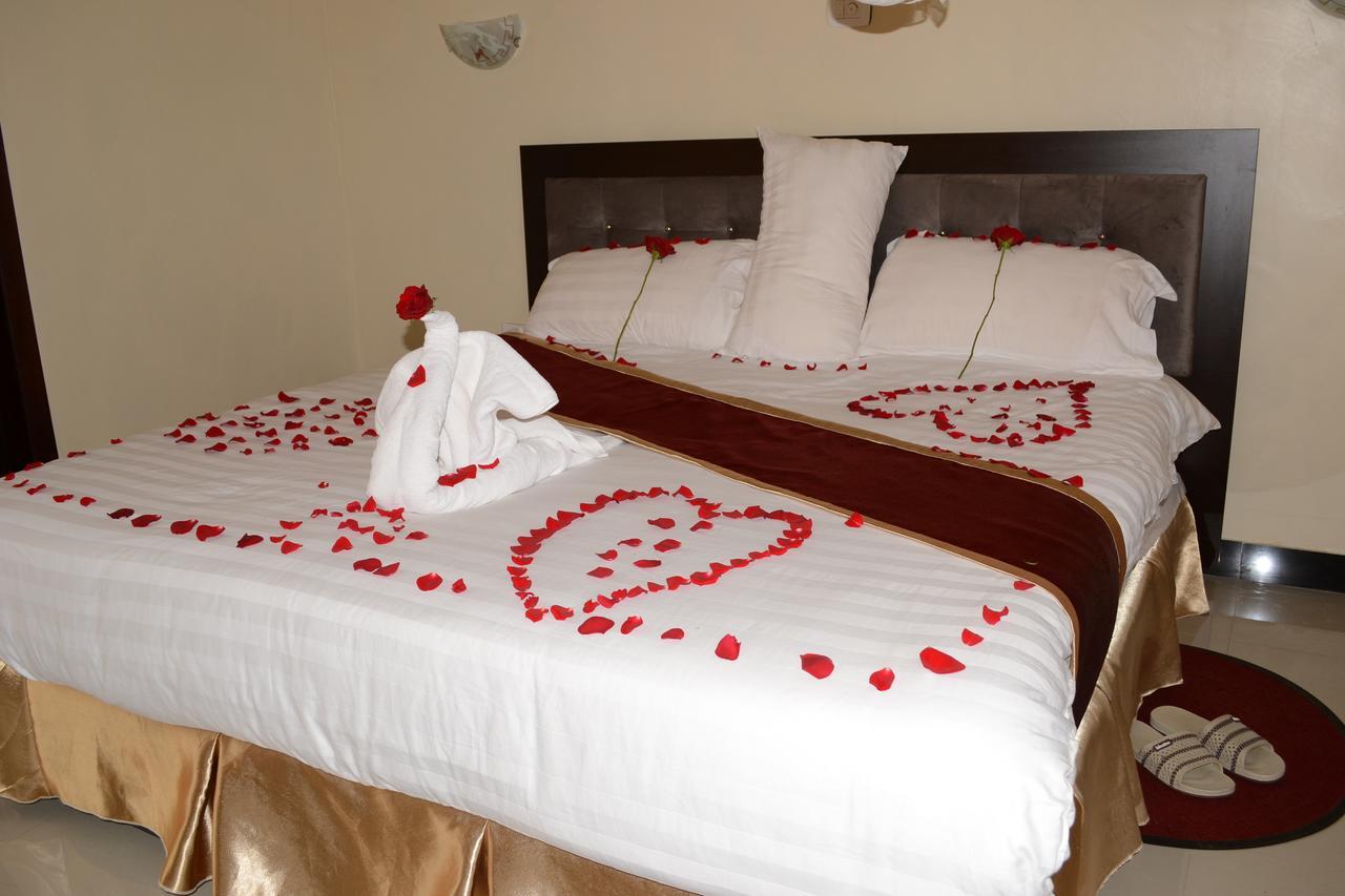 Lakemark Hotel And Tour Service Bahir Dar Exterior foto