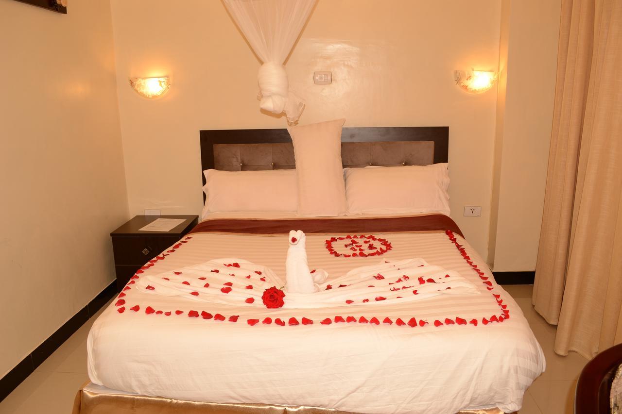 Lakemark Hotel And Tour Service Bahir Dar Exterior foto