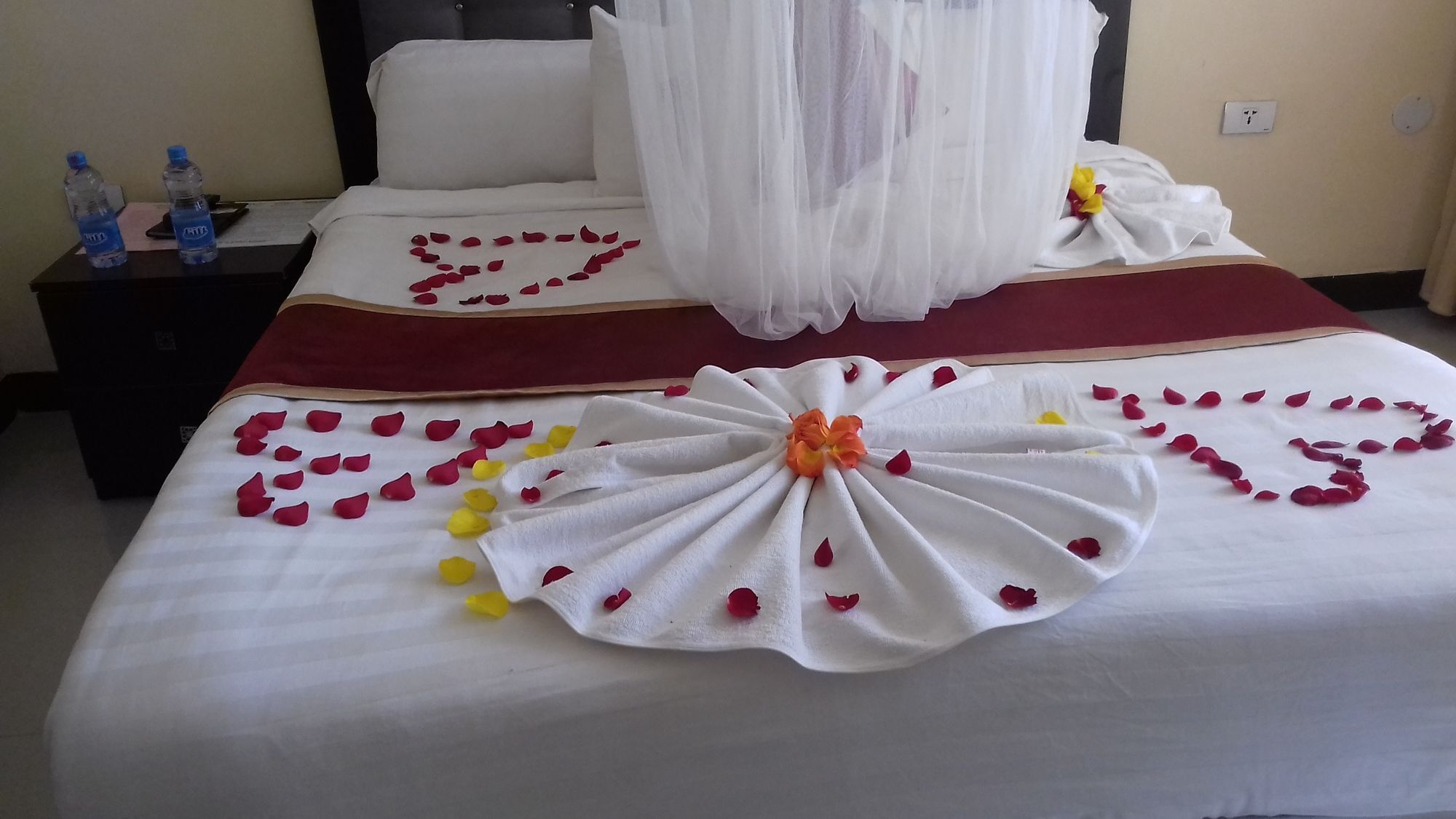 Lakemark Hotel And Tour Service Bahir Dar Exterior foto